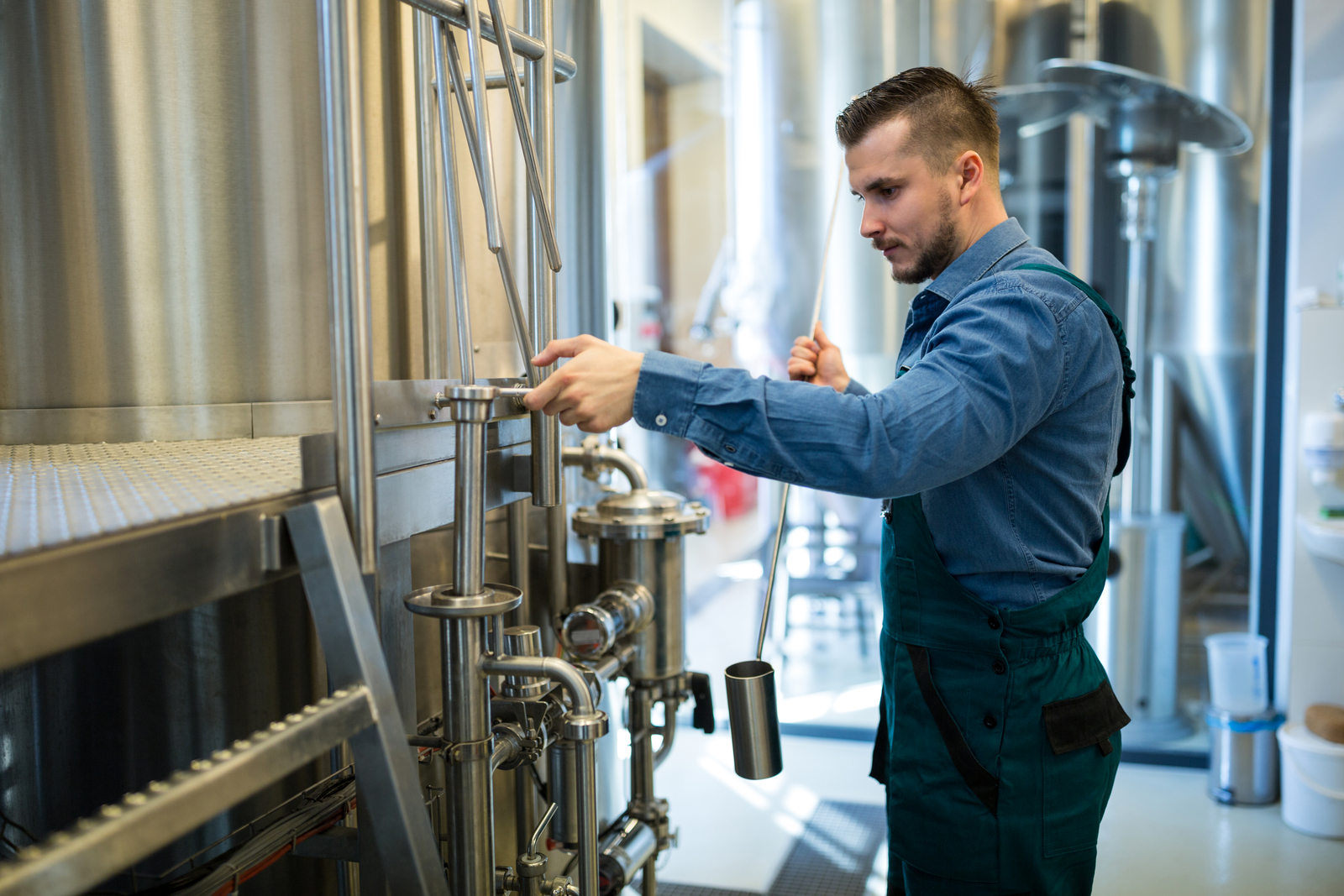 brewery kegging system